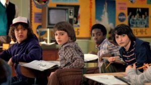 Stranger Things: 2×1